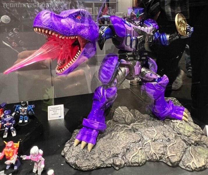 SDCC 2022   Diamond Select Toys Beast Wars Megatron Statue Image (1 of 1)